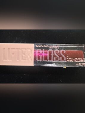 Maybelline Lip Gloss with Hyaluronic Acid